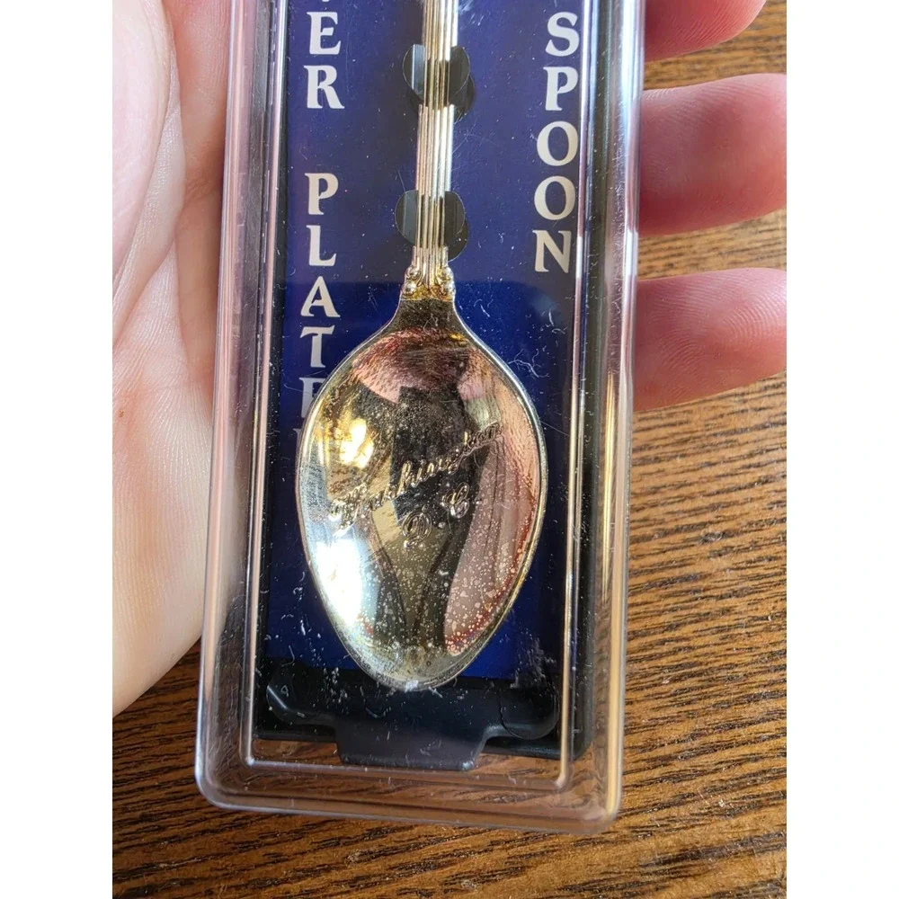 Lot Of 12 Souvenir Collector Spoons Travel States International Mixed‎ Metals
